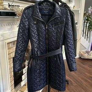 Cole Haan Quilted, 3/4 length, Navy Blue, Leather trim Coat. Size Medium